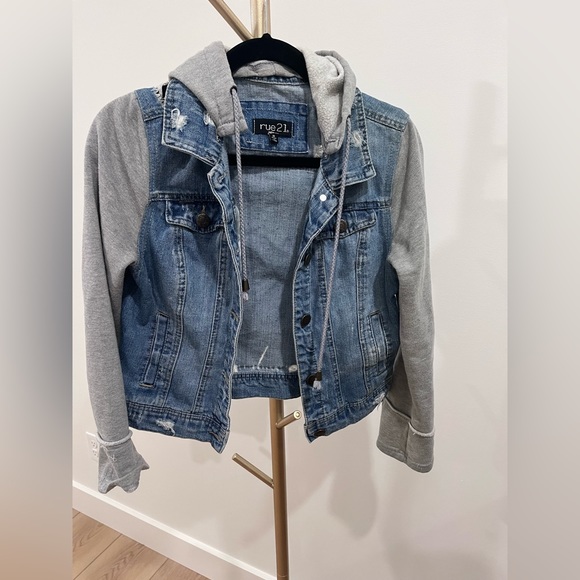 Rue21 Jackets & Blazers - Rue21. Distressed. Med